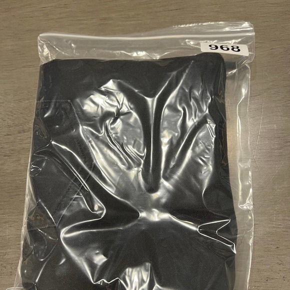 Old Navy Rockstar Black Wash Distressed Jeans Women's Size 16‎ Regular - Picture 12 of 12